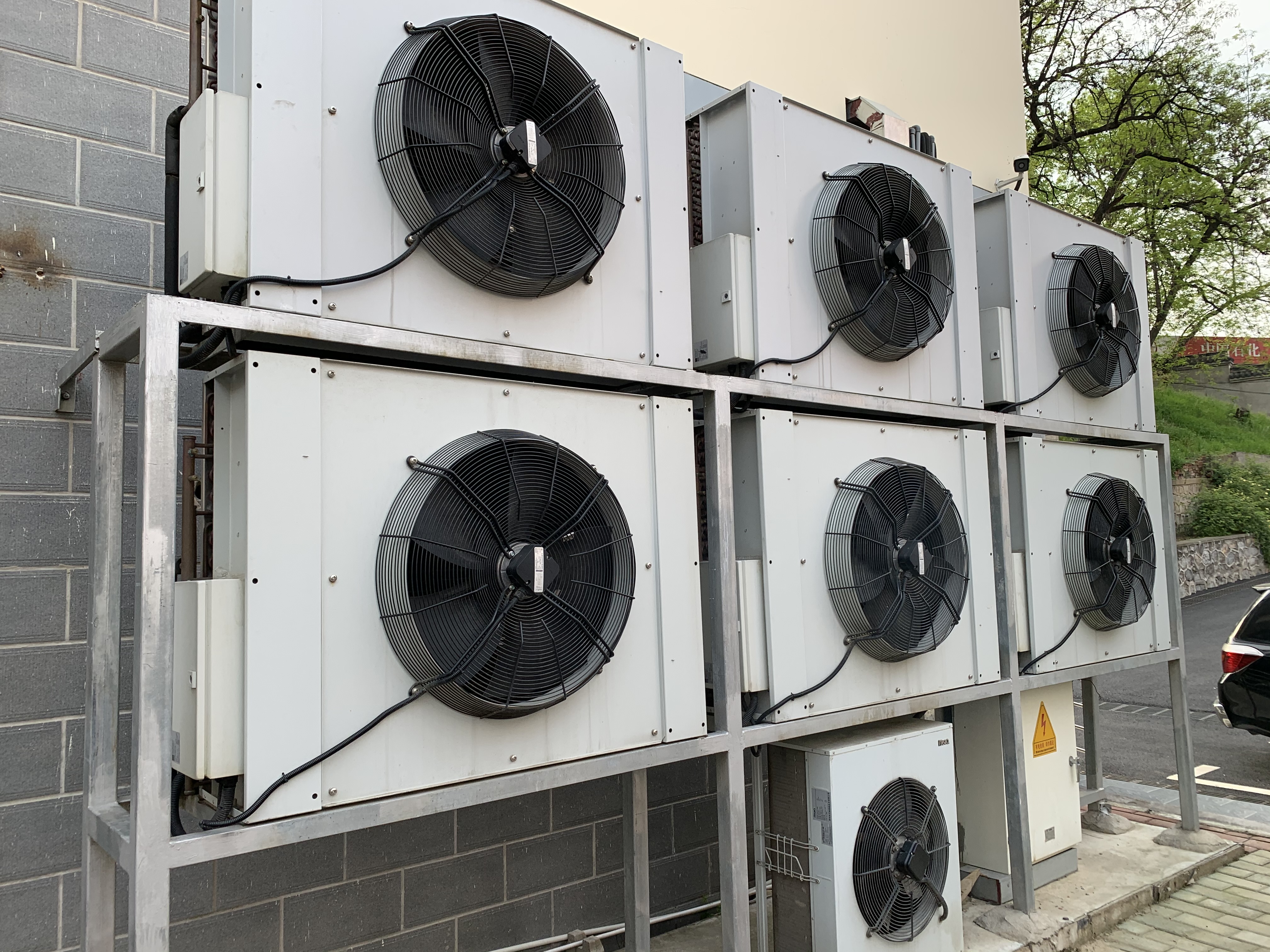 D2103093-3D33-4238-AD81-581EDA51E832